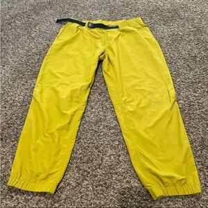 Mountain hardware NWOT Stryder midrise pants women’s size XL